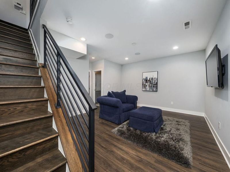 281 Neruda Avenue, Columbus, OH 43215 Photo 21