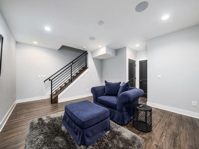 281 Neruda Avenue, Columbus, OH 43215 Photo 22