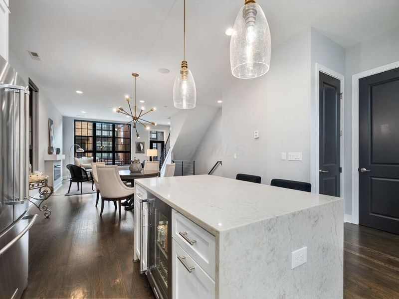 281 Neruda Avenue, Columbus, OH 43215 Photo 9