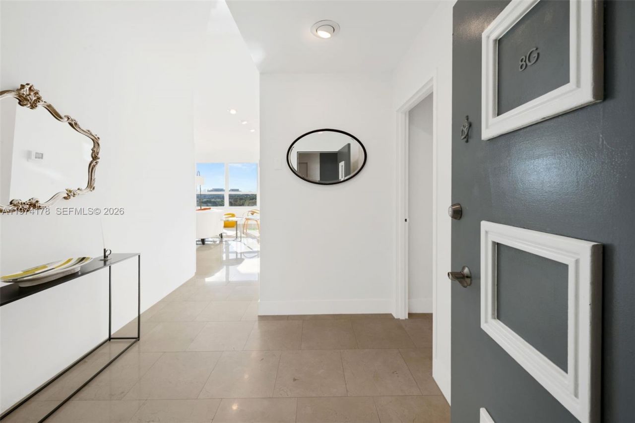 4925 Collins Ave , Unit 8G, Miami Beach, FL 33140 Photo
