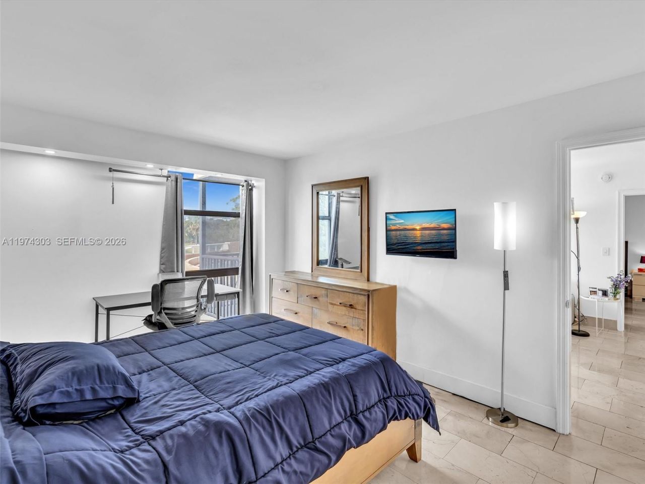 20335 W Country Club Dr, Unit 310, Aventura, FL 33180 Photo