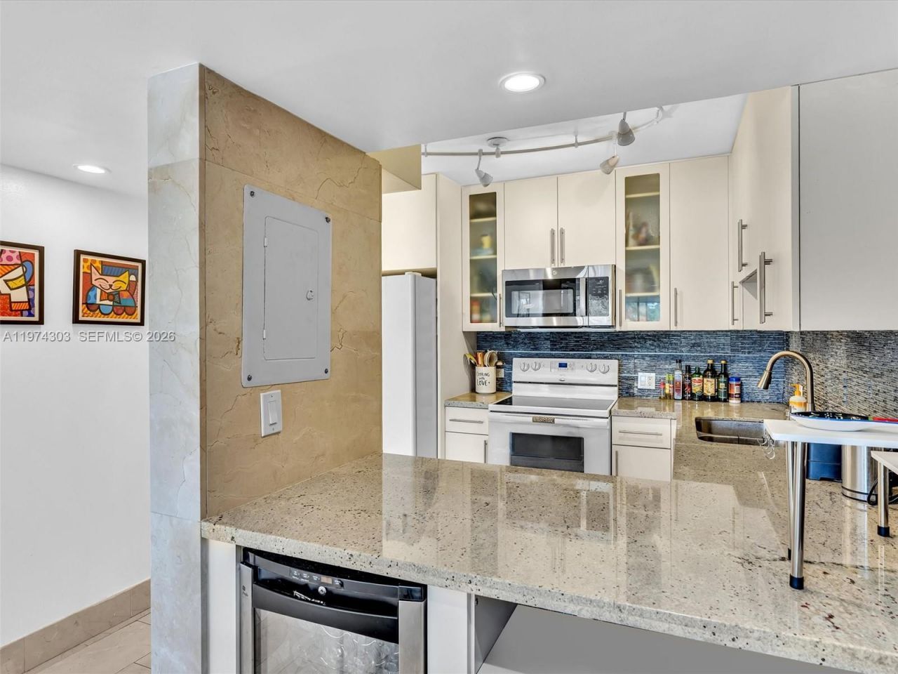 20335 W Country Club Dr, Unit 310, Aventura, FL 33180 Photo