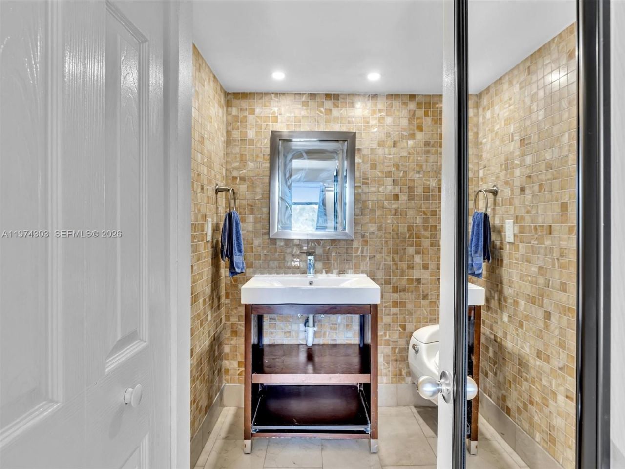 20335 W Country Club Dr, Unit 310, Aventura, FL 33180 Photo