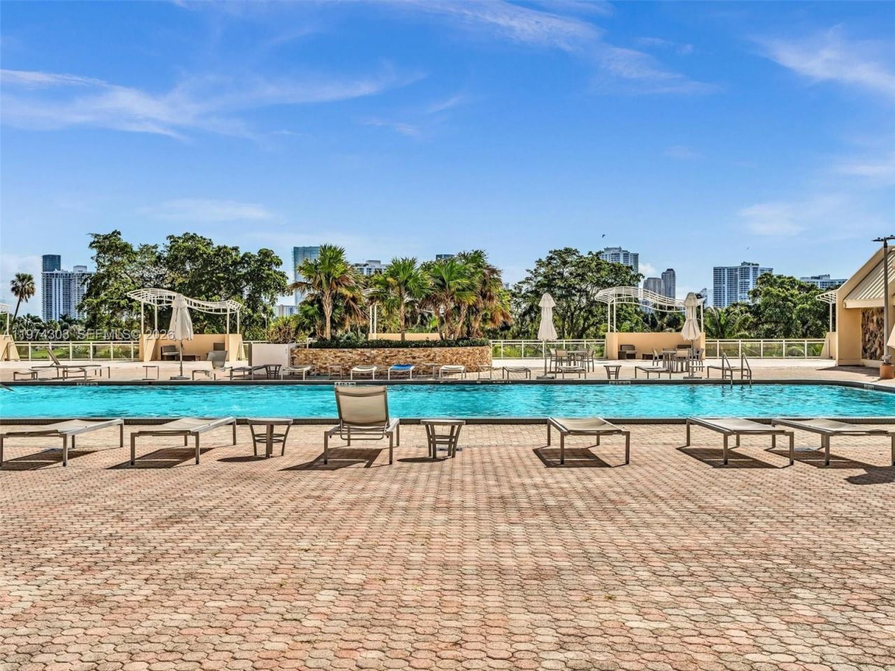 20335 W Country Club Dr, Unit 310, Aventura, FL 33180 Photo