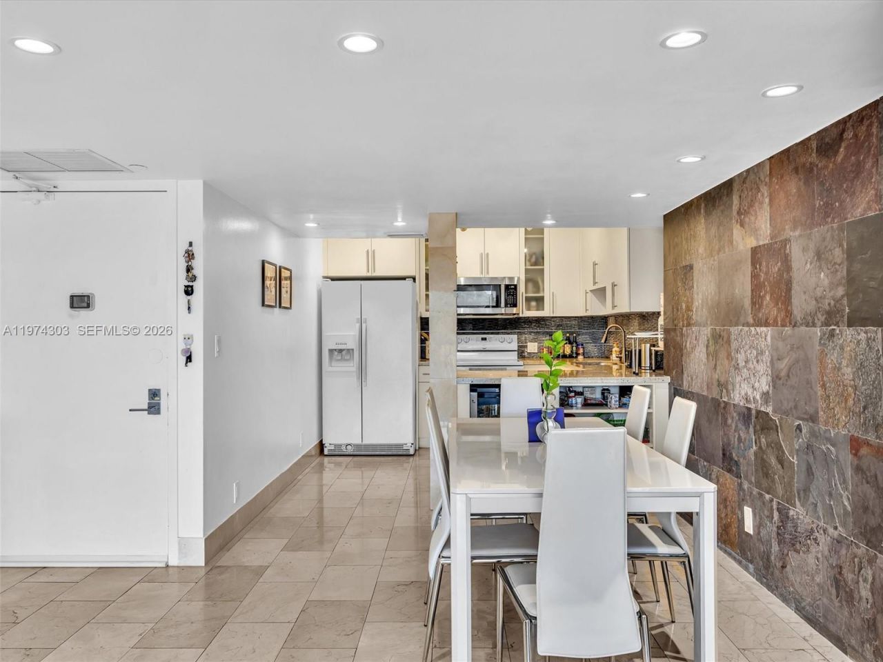 20335 W Country Club Dr, Unit 310, Aventura, FL 33180 Photo