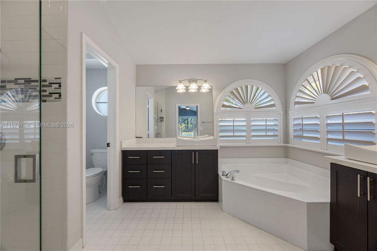 805 Bayside Ln, Weston, FL 33326 Photo