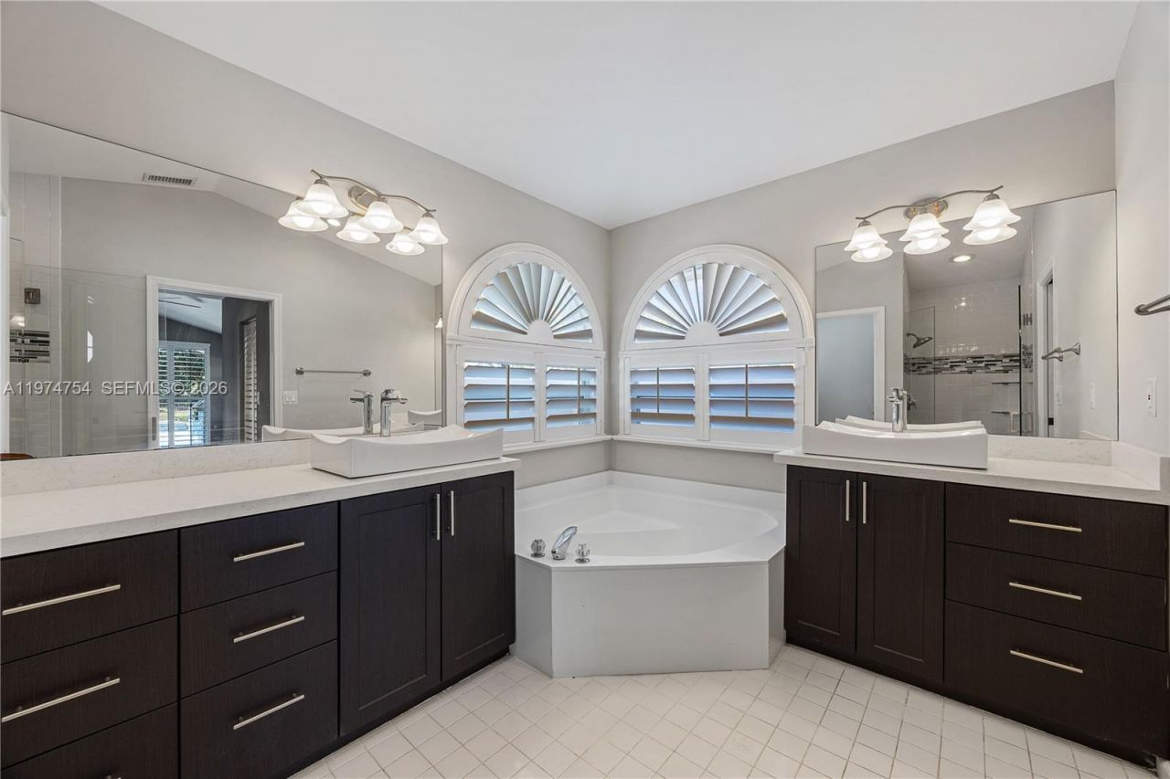 805 Bayside Ln, Weston, FL 33326 Photo