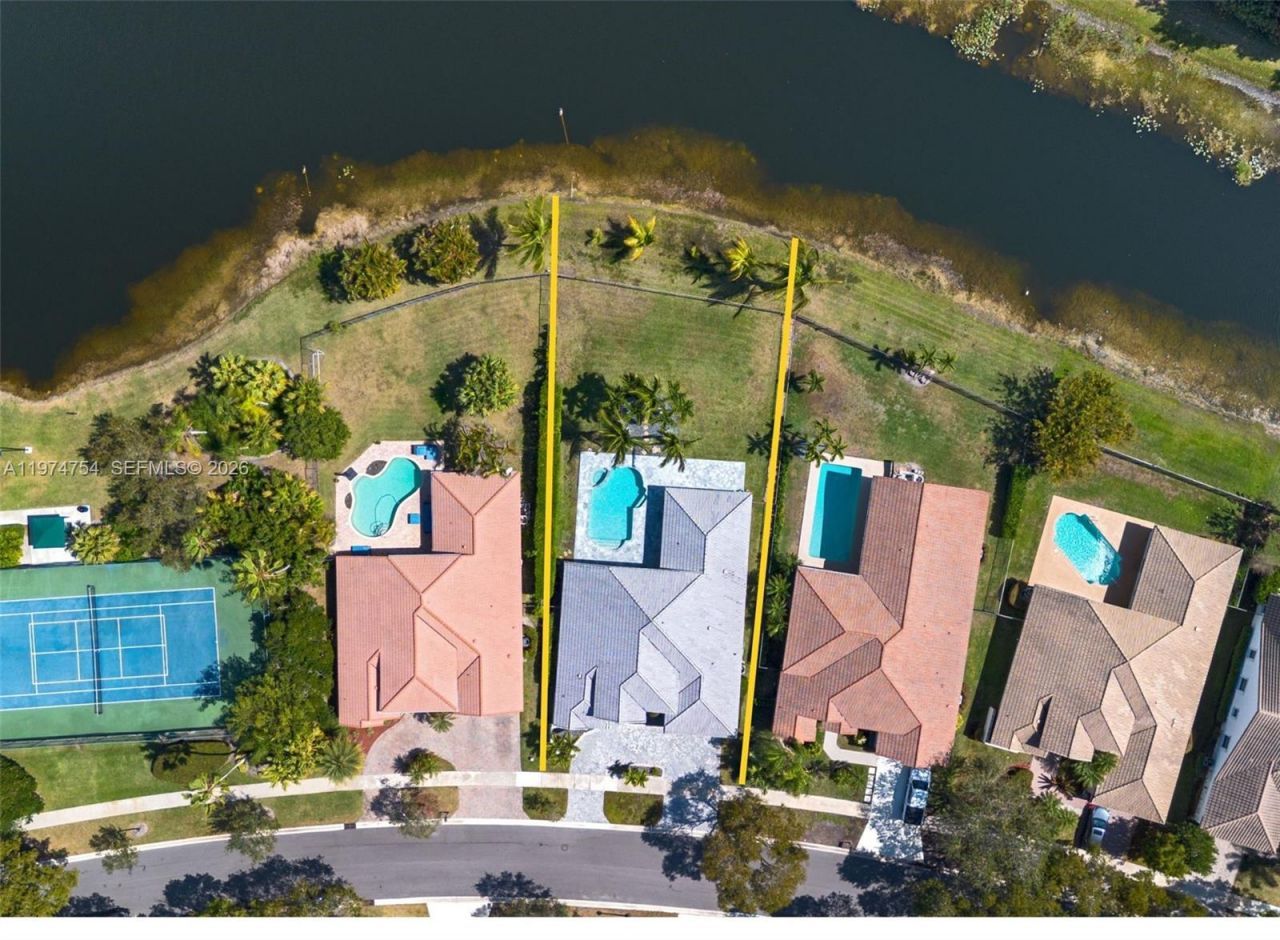 805 Bayside Ln, Weston, FL 33326 Photo