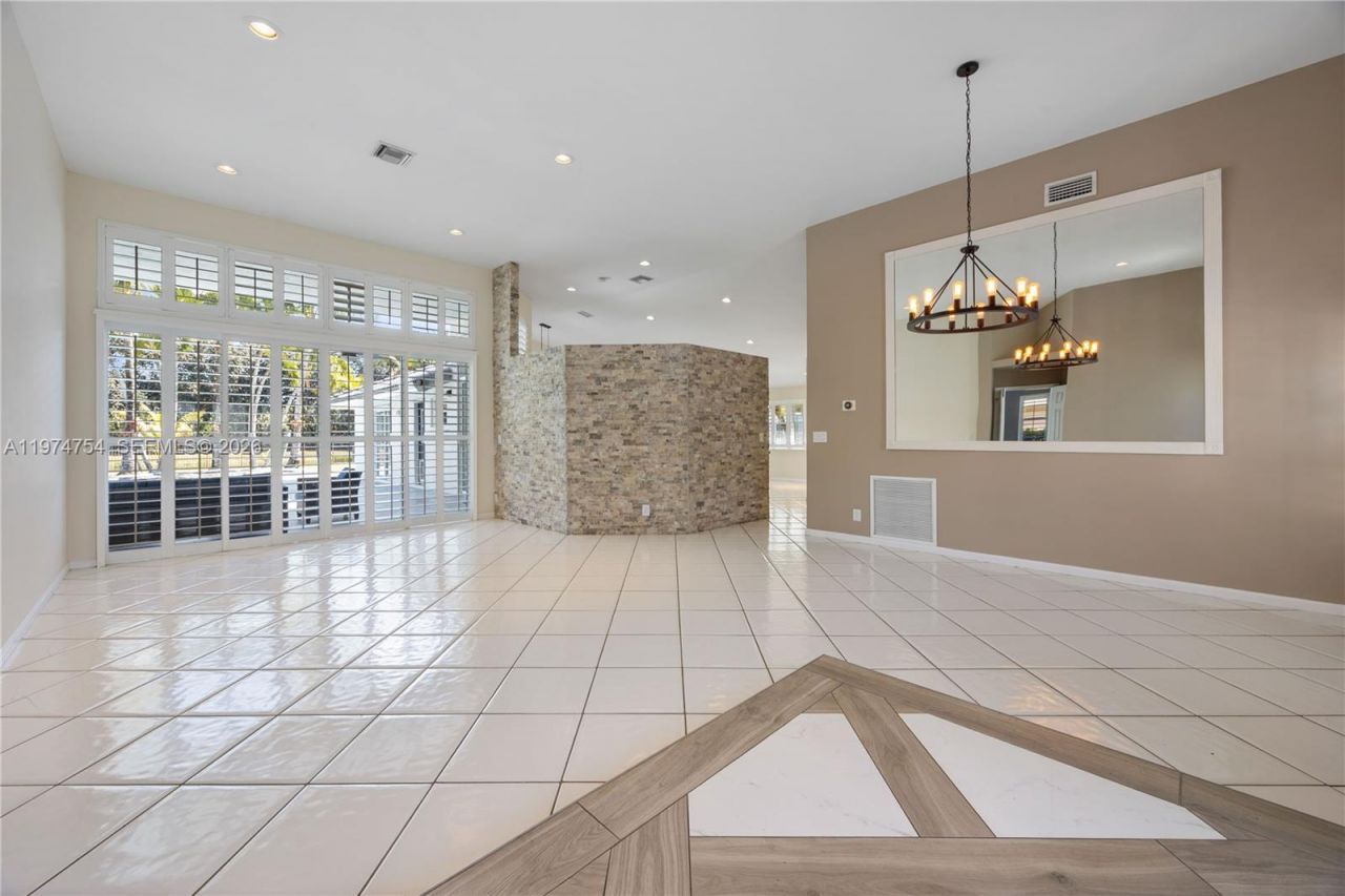 805 Bayside Ln, Weston, FL 33326 Photo