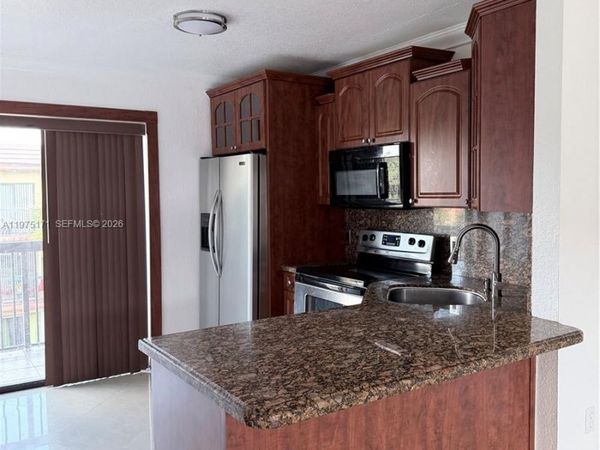 5460 W 21st Ct , Unit 413, Hialeah, FL 33016