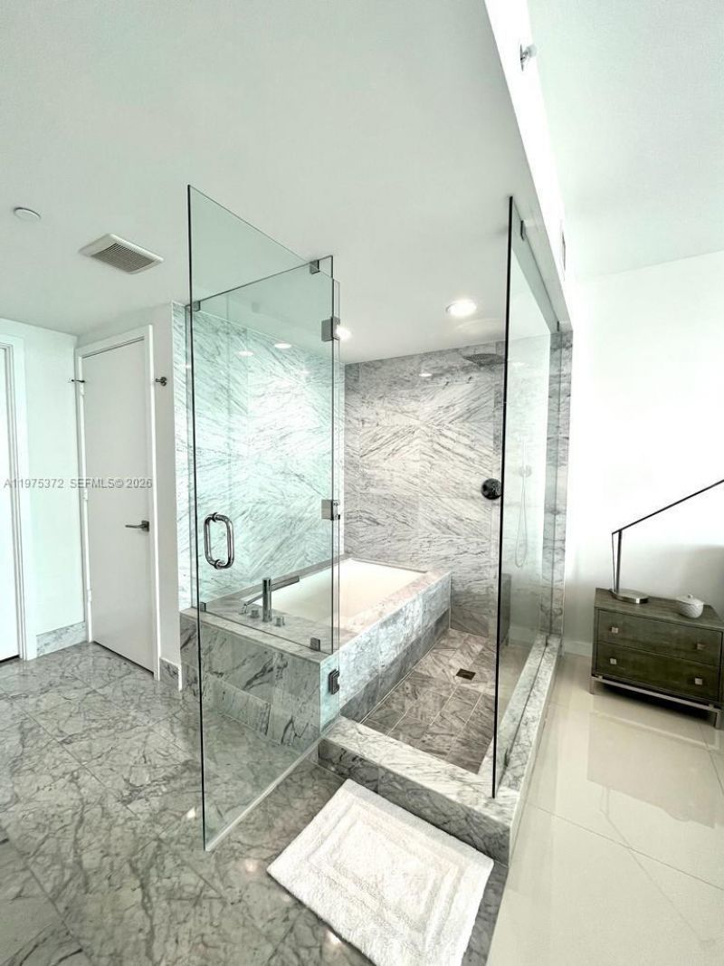 3131 NE 7th Ave , Unit 3003, Miami, FL 33137 Photo