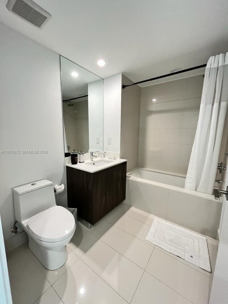 3131 NE 7th Ave , Unit 3003, Miami, FL 33137 Photo