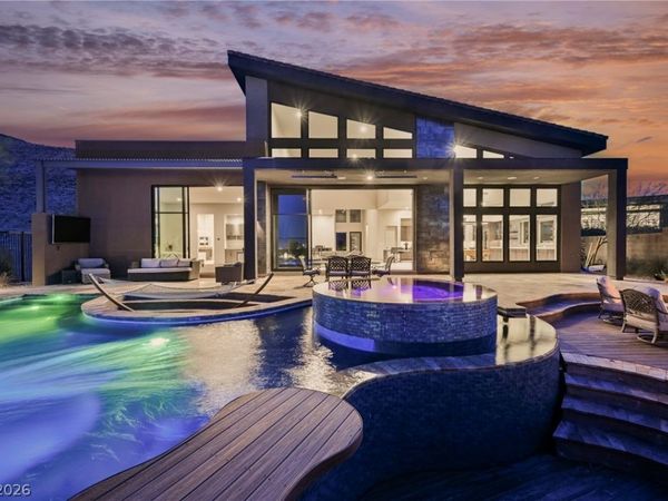 5241 Peak Climb Drive, Las Vegas, NV 89135