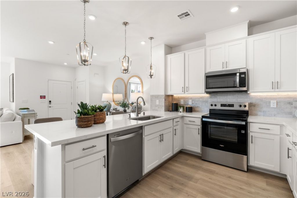 1967 Hydrangea Place, Las Vegas, NV 89106 Main Photo