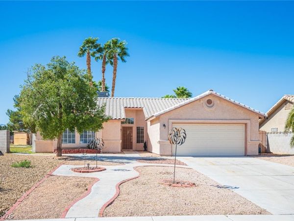 4467 Valley Regal Way, North Las Vegas, NV 89032