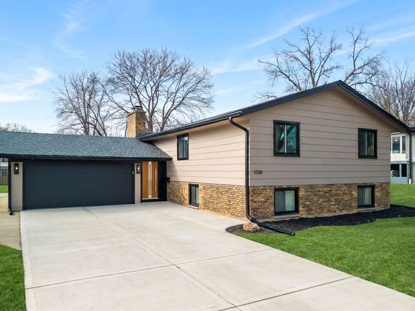 1338 Radcliffe Lane , Schaumburg, IL 60193