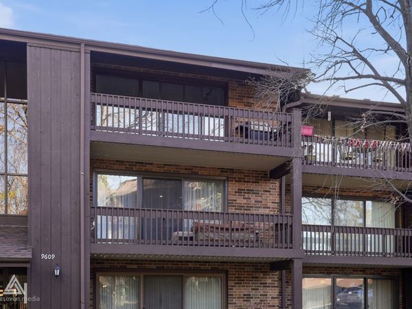 9609 Austin Avenue , Unit W3, Oak Lawn, IL 60453