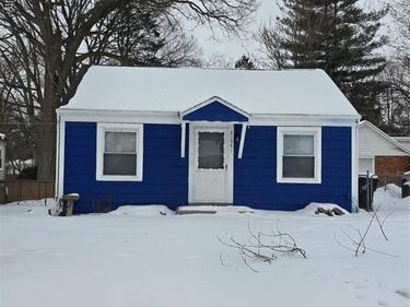 21541 Collingham Avenue, Farmington, MI 48336