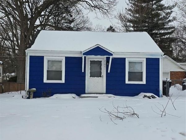 21541 Collingham Avenue, Farmington, MI 48336