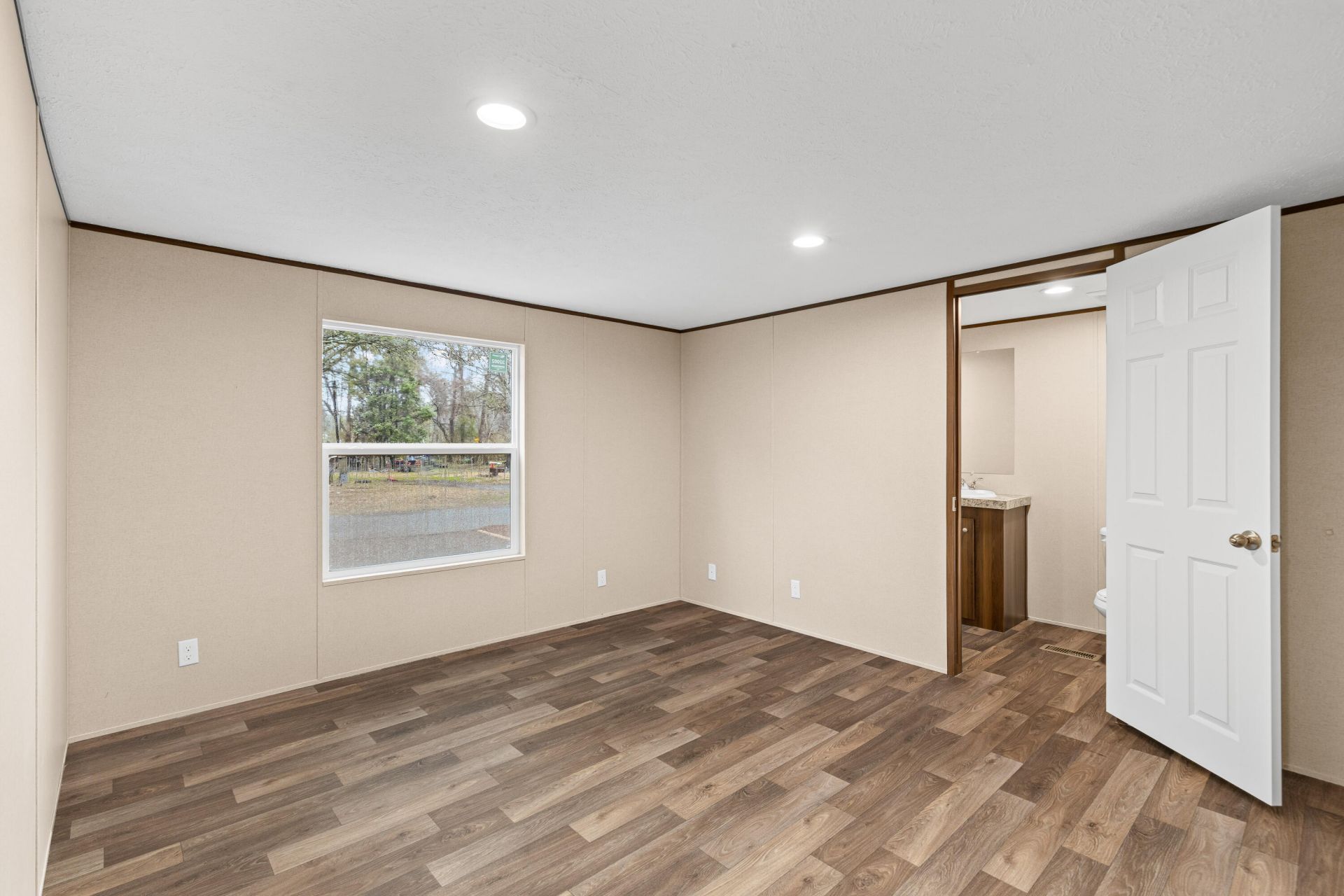 115 Whippoorwill Drive Photo 10