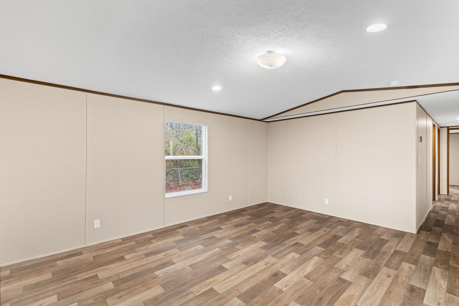 115 Whippoorwill Drive Photo 5