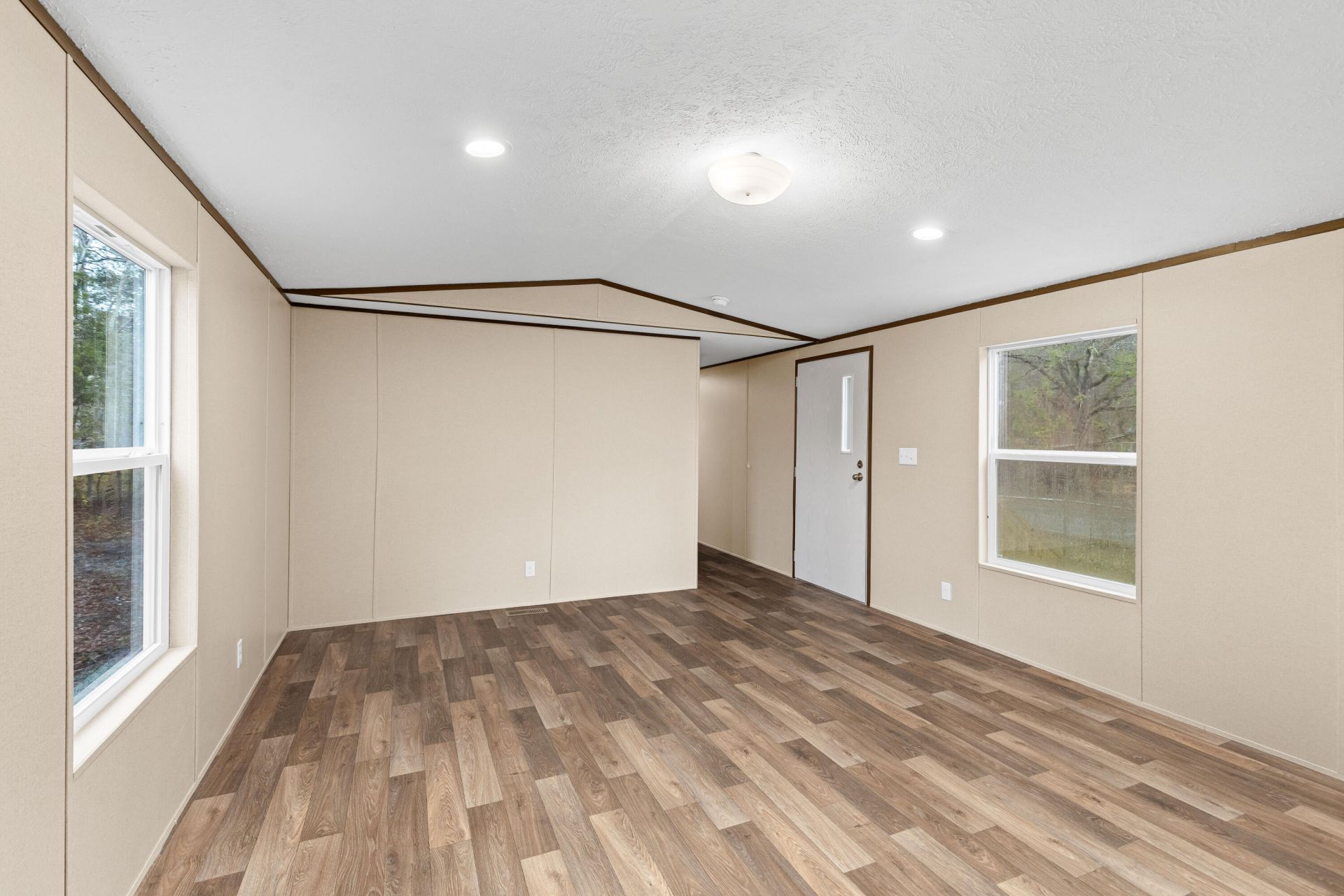 115 Whippoorwill Drive Photo 6