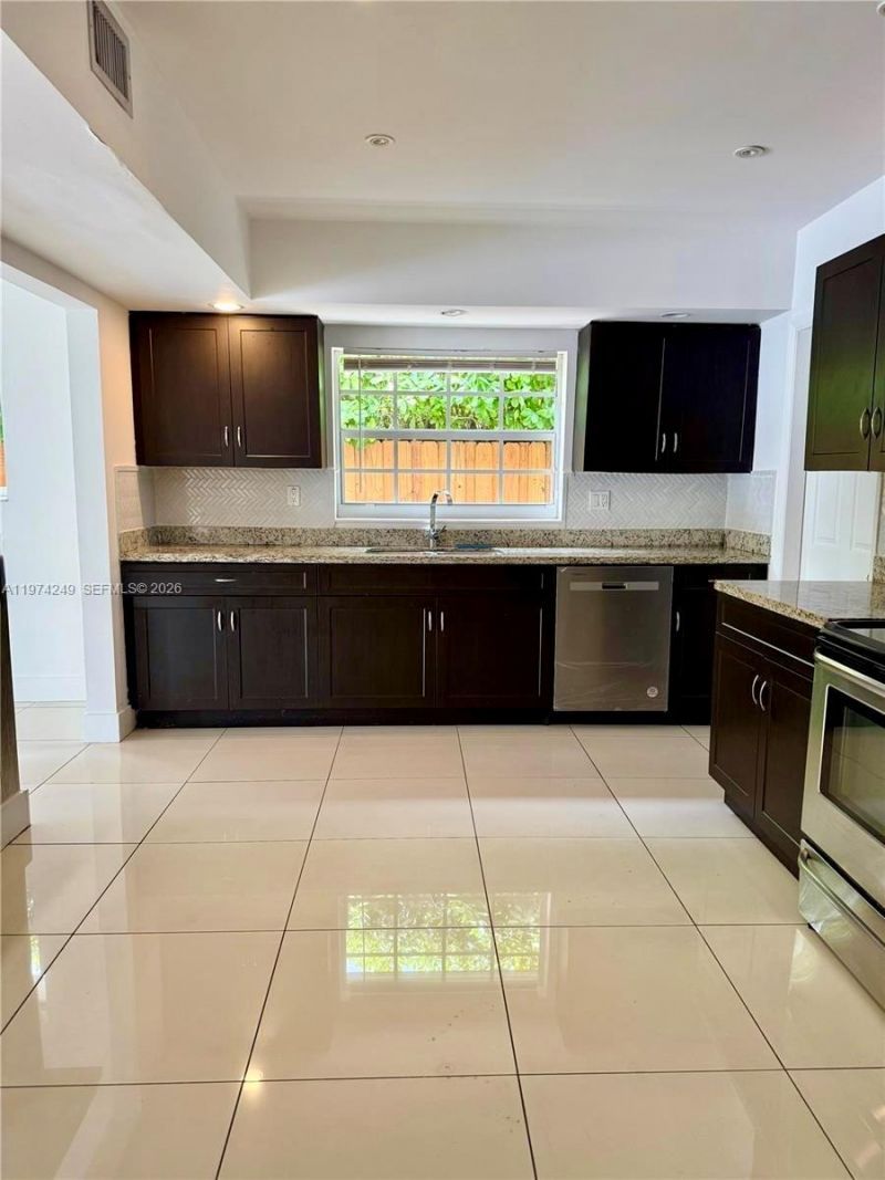 1240 NE 83rd St, Unit 1240, Miami, FL 33138 Photo