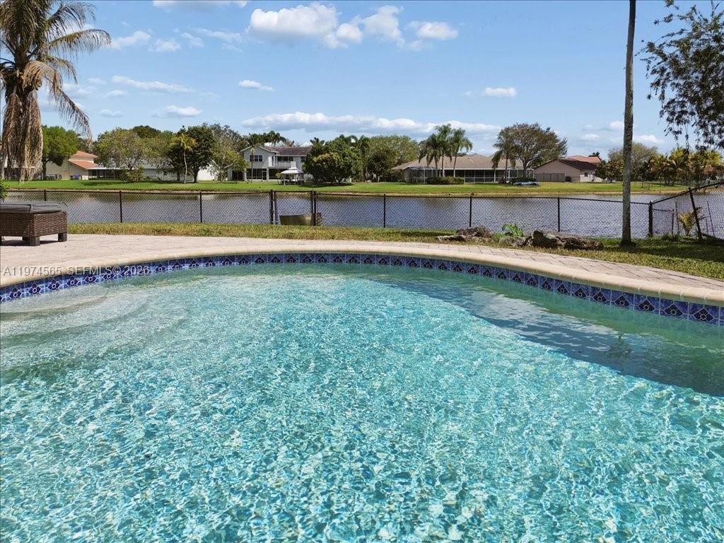 611 NW 205th Ave, Pembroke Pines, FL 33029 Photo