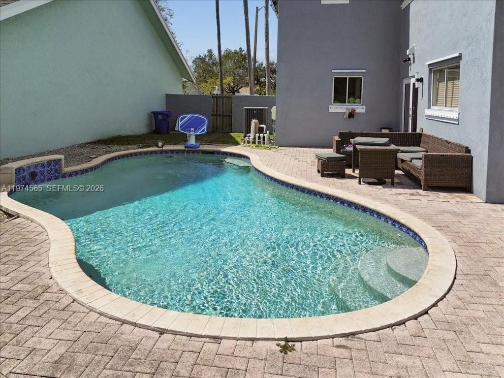 611 NW 205th Ave, Pembroke Pines, FL 33029 Photo