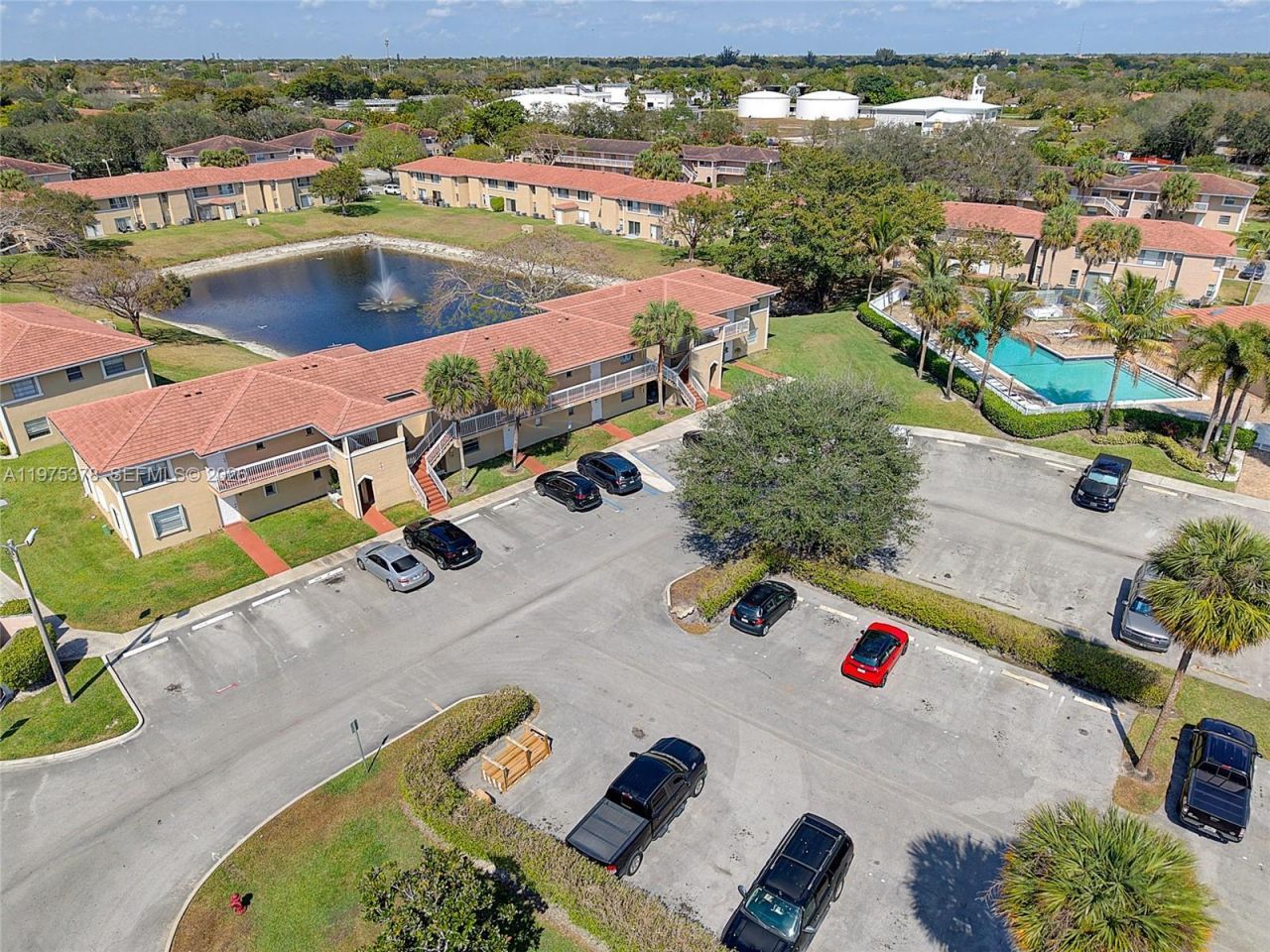 879 Twin Lakes Dr, Unit 1-B, Coral Springs, FL 33071 Photo