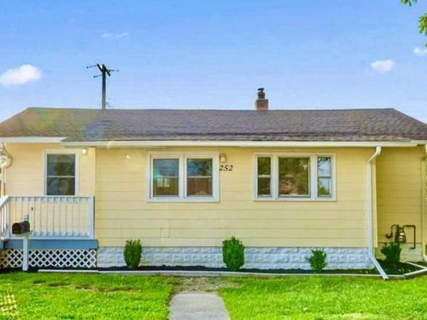 252 G STREET, CARNEYS POINT, NJ 08069