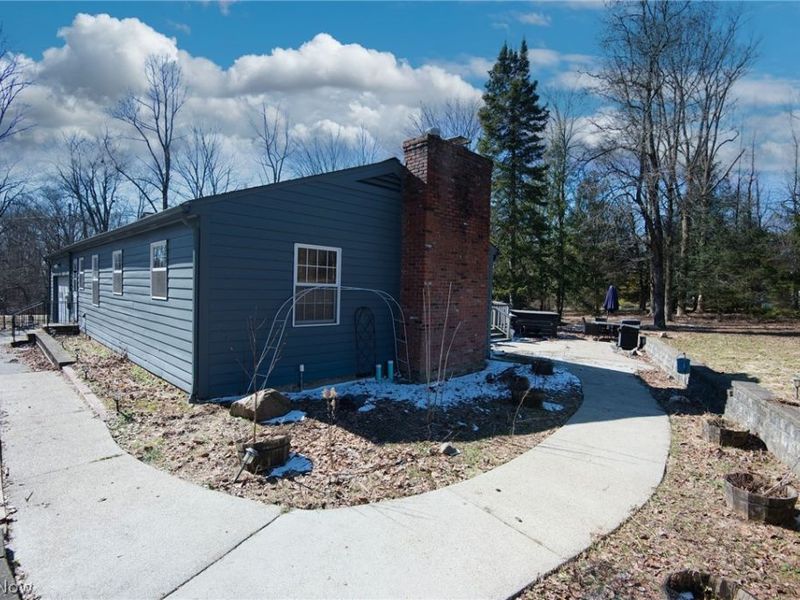 11180 Whitewood Drive, Newbury, OH 44065 Photo 4