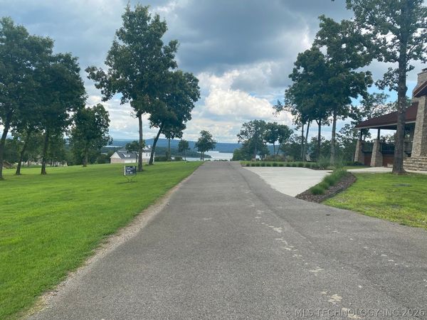 36487 S Cedar Road , Park Hill, OK 74451