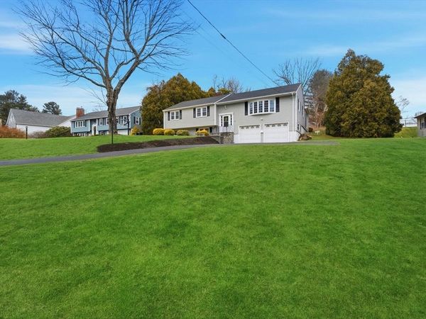 38 Juniper Lane, Holden, MA 01520