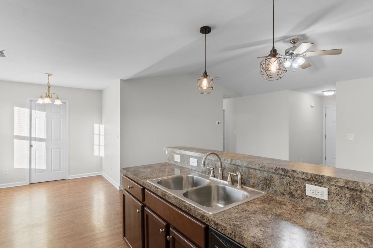 813 Benchmade Rd.  Photo 15