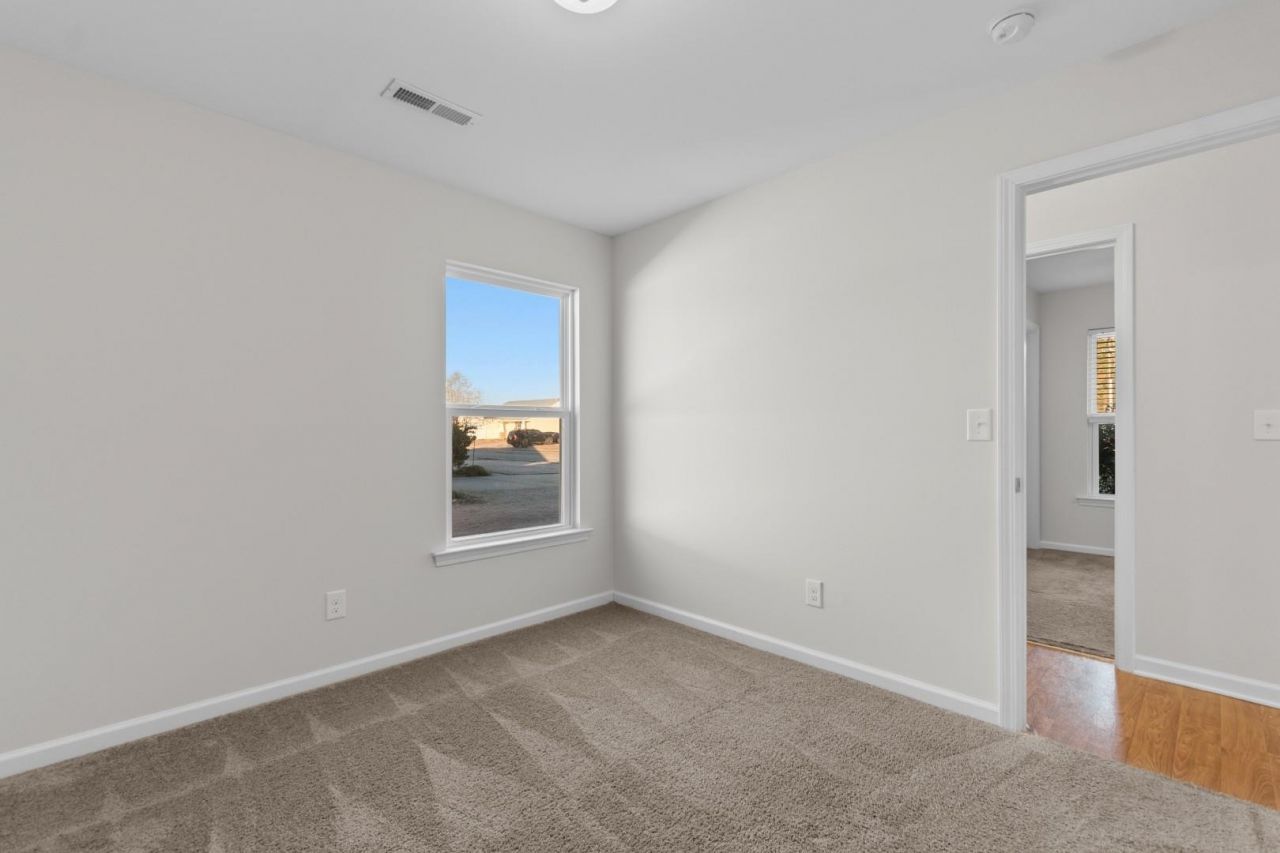 813 Benchmade Rd.  Photo 25