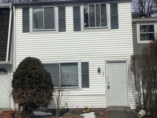 134 Hill Crescent , Calverton, NY 11933