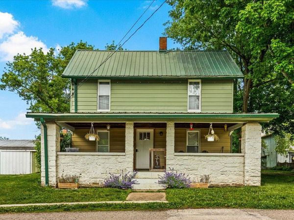 327 Moreland Street, Saint Louisville, OH 43071