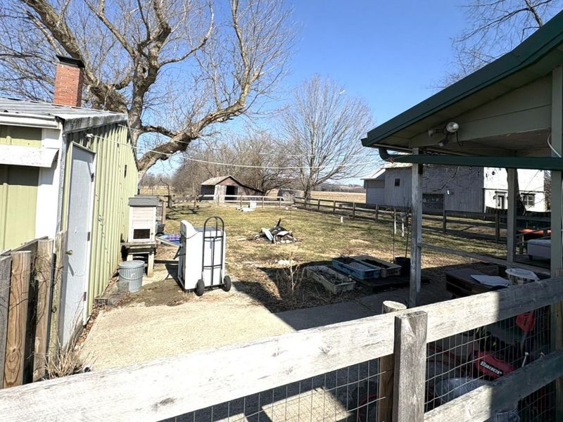 327 Moreland Street, Saint Louisville, OH 43071 Photo 13