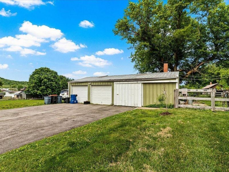 327 Moreland Street, Saint Louisville, OH 43071 Photo 25