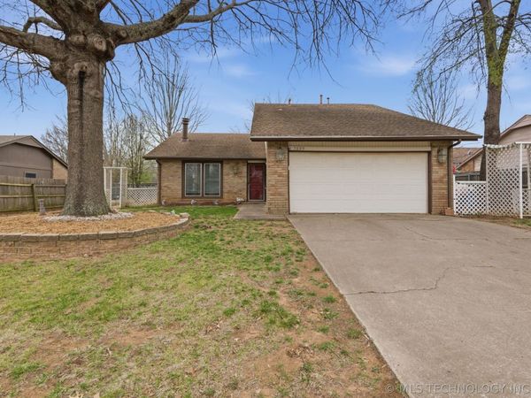 7600 S Maple Avenue , Broken Arrow, OK 74011