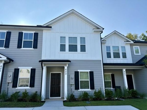 655 Caroline Court , North Augusta, SC 29841