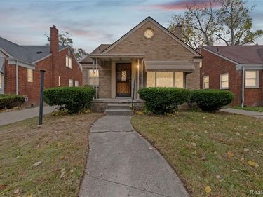 19478 Winthrop Street, Detroit, MI 48235