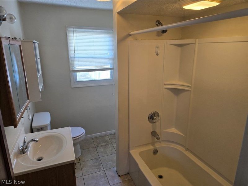 267 Milan Avenue , Amherst, OH 44001 Photo 20