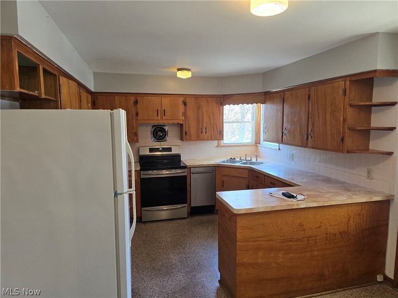 267 Milan Avenue , Amherst, OH 44001 Photo 3