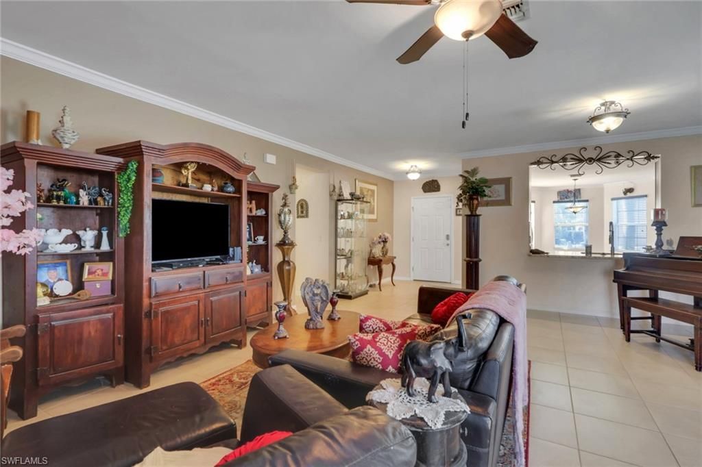 3440 Acapulco Cir, Cape Coral, FL 33909 Photo