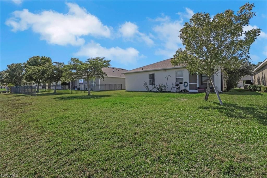 3440 Acapulco Cir, Cape Coral, FL 33909 Photo