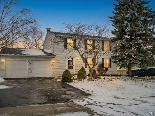 5007 Overlook, Hamburg, NY 14075