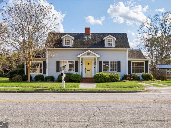 606 W Liberty Street, Claxton, GA 30417