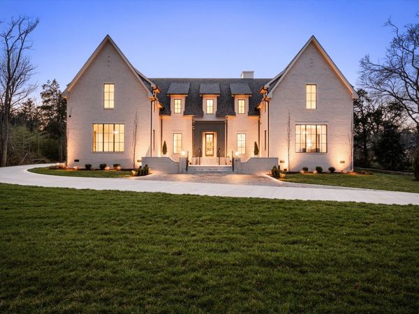 641 Brook Hollow Rd, Nashville, TN 37205